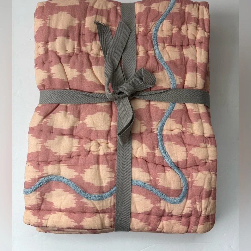 NWOT Anthropologie Iluka Cotton Printed Floral Shams, Set of 2 Standard Shams